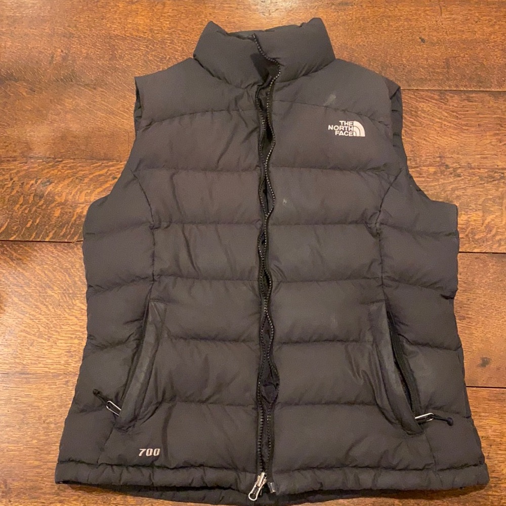 The North Face Nuptse Black 700 Down Puffer Vest M